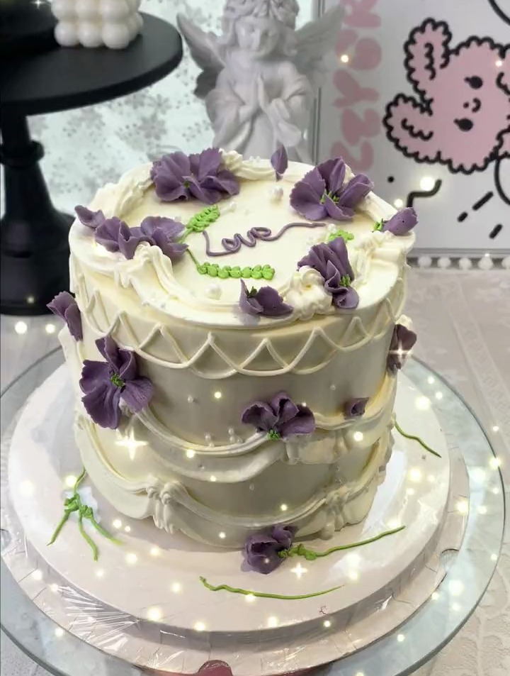 西点甜品:花卉蛋糕