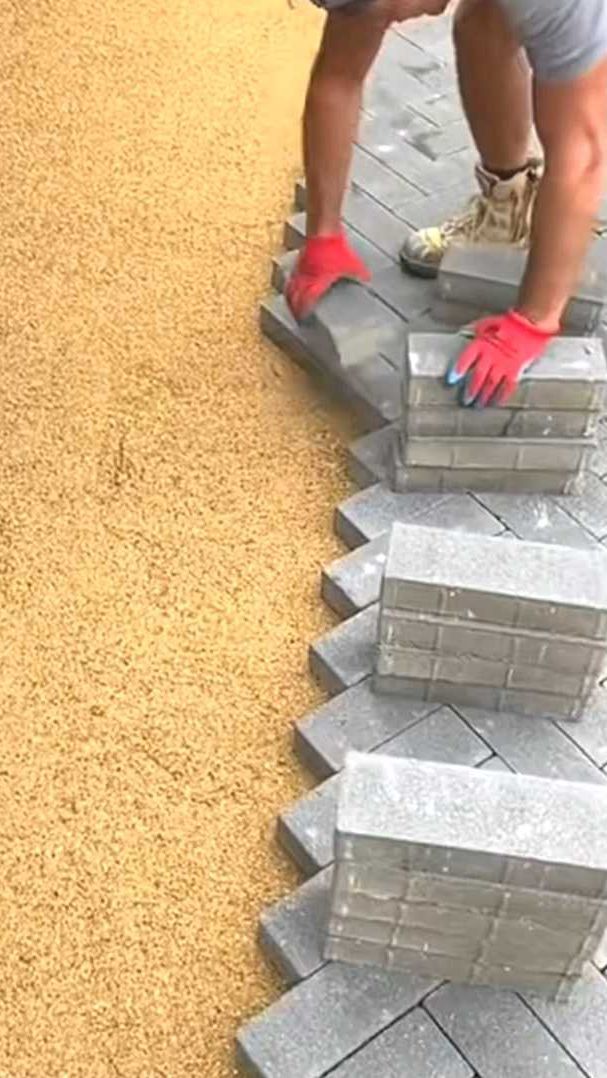 庭院户外透水砖 面包砖 人行道彩砖