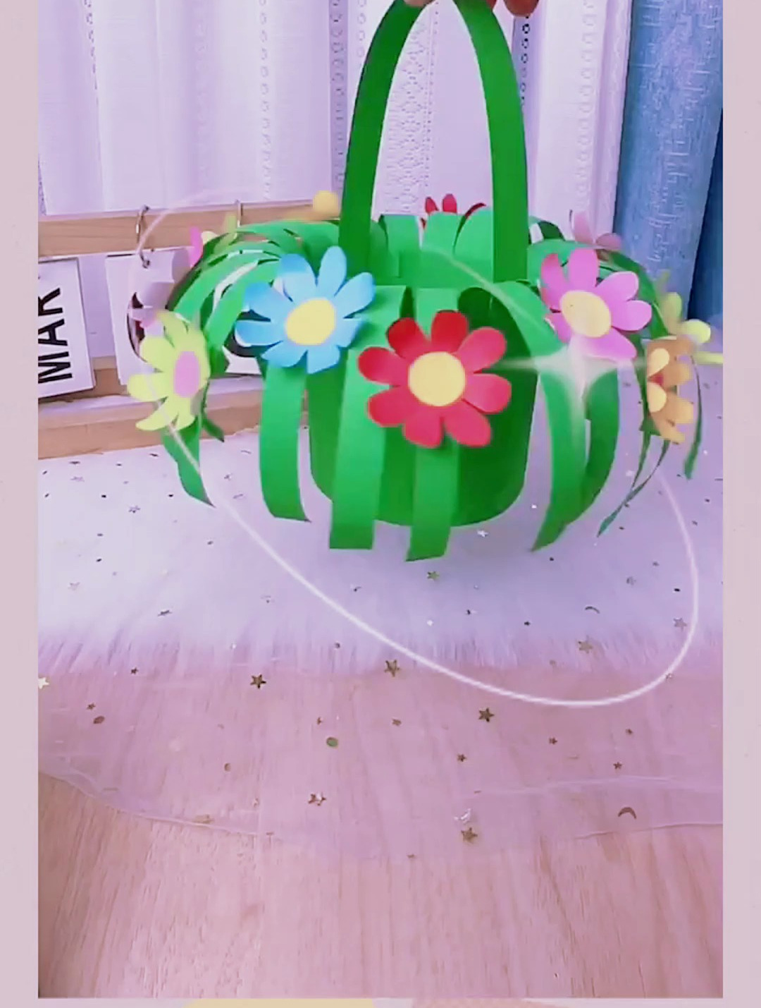 彩纸做小花篮,简单又好看!