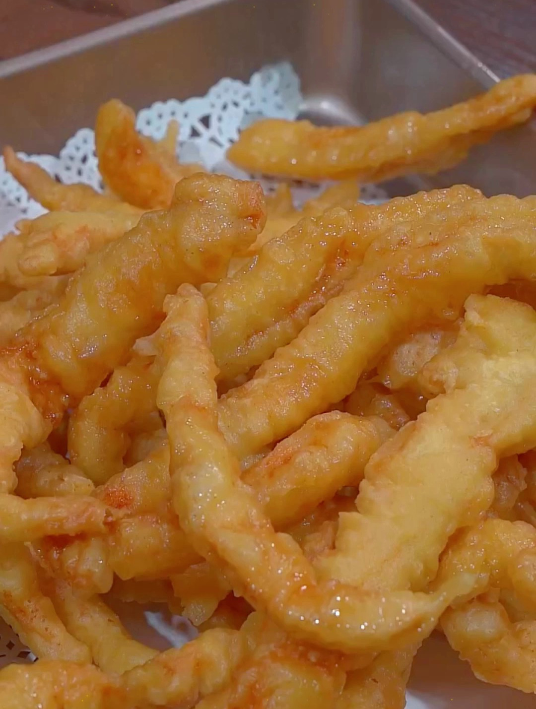 鸡胸肉买回来,你就像我这样做一道鸡胸小酥肉,孩子超喜欢