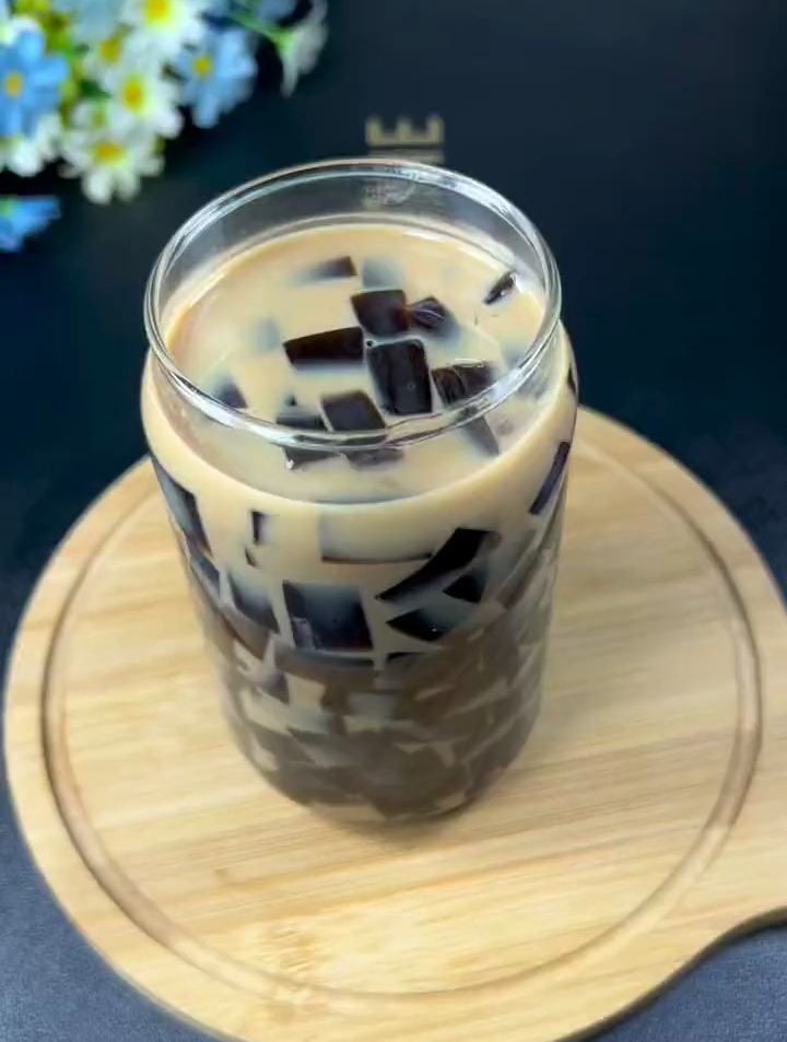 夏日黑钻奶茶,好喝又简单,自己在家做!