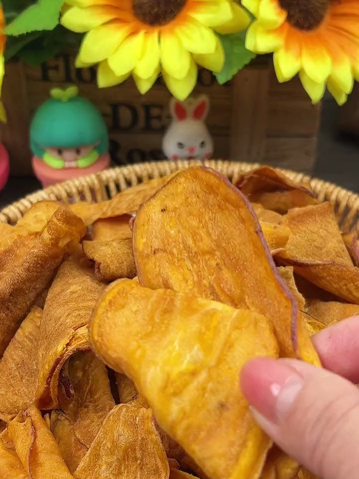 比薯片还好吃的红薯片,是它本身的香甜,没有科技与狠活,放心入