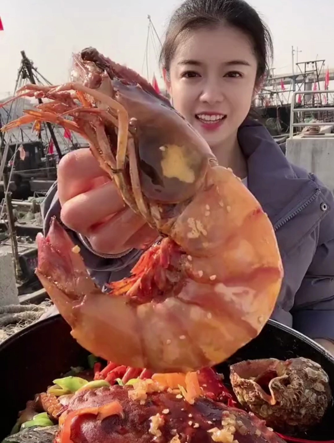 这次吃个大虾王,有膏的