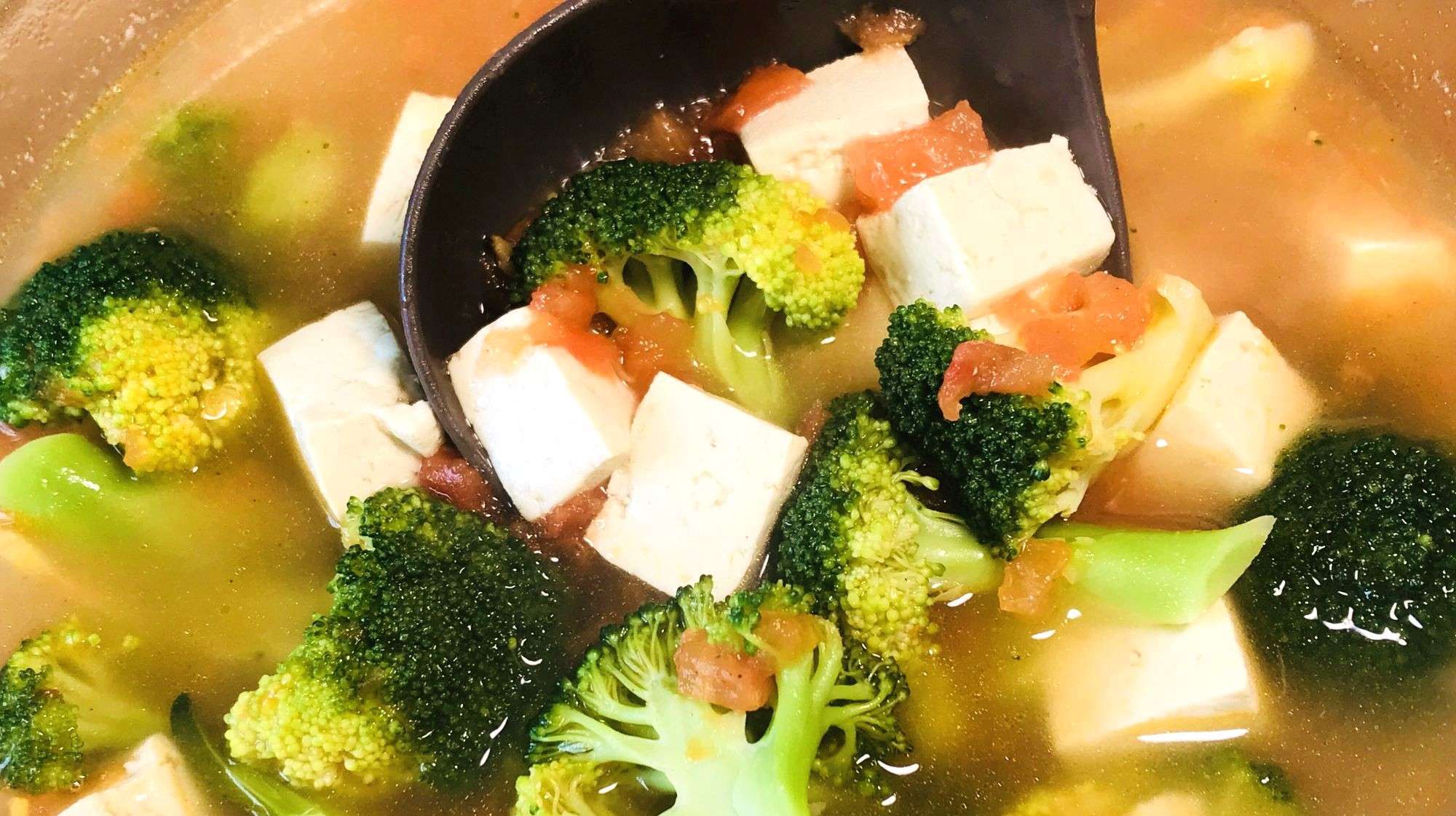 被誉为“超级健康食物”的西兰花,这样做汤,更营养,更健康!