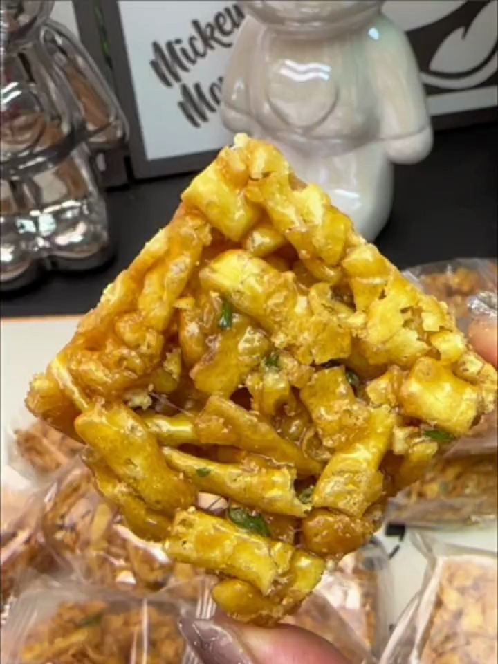 80 90后都吃过的老式沙琪玛!一口下去 酥酥脆脆的