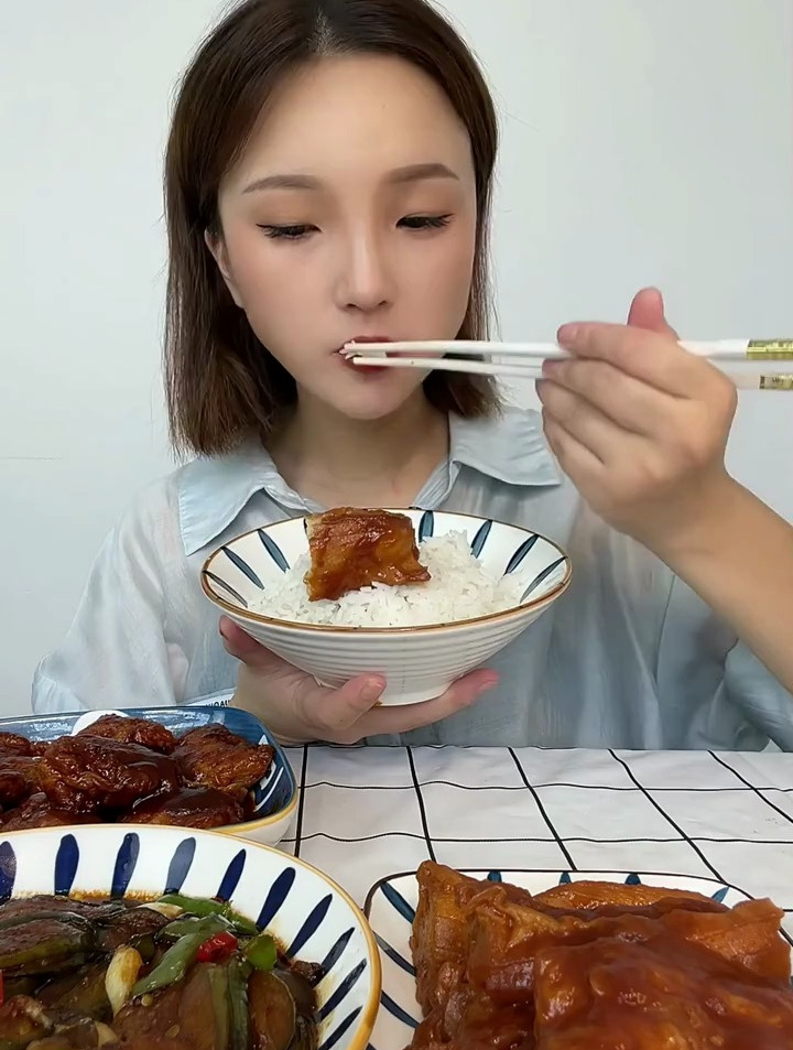 糖醋里脊 红烧茄子 糖醋油条