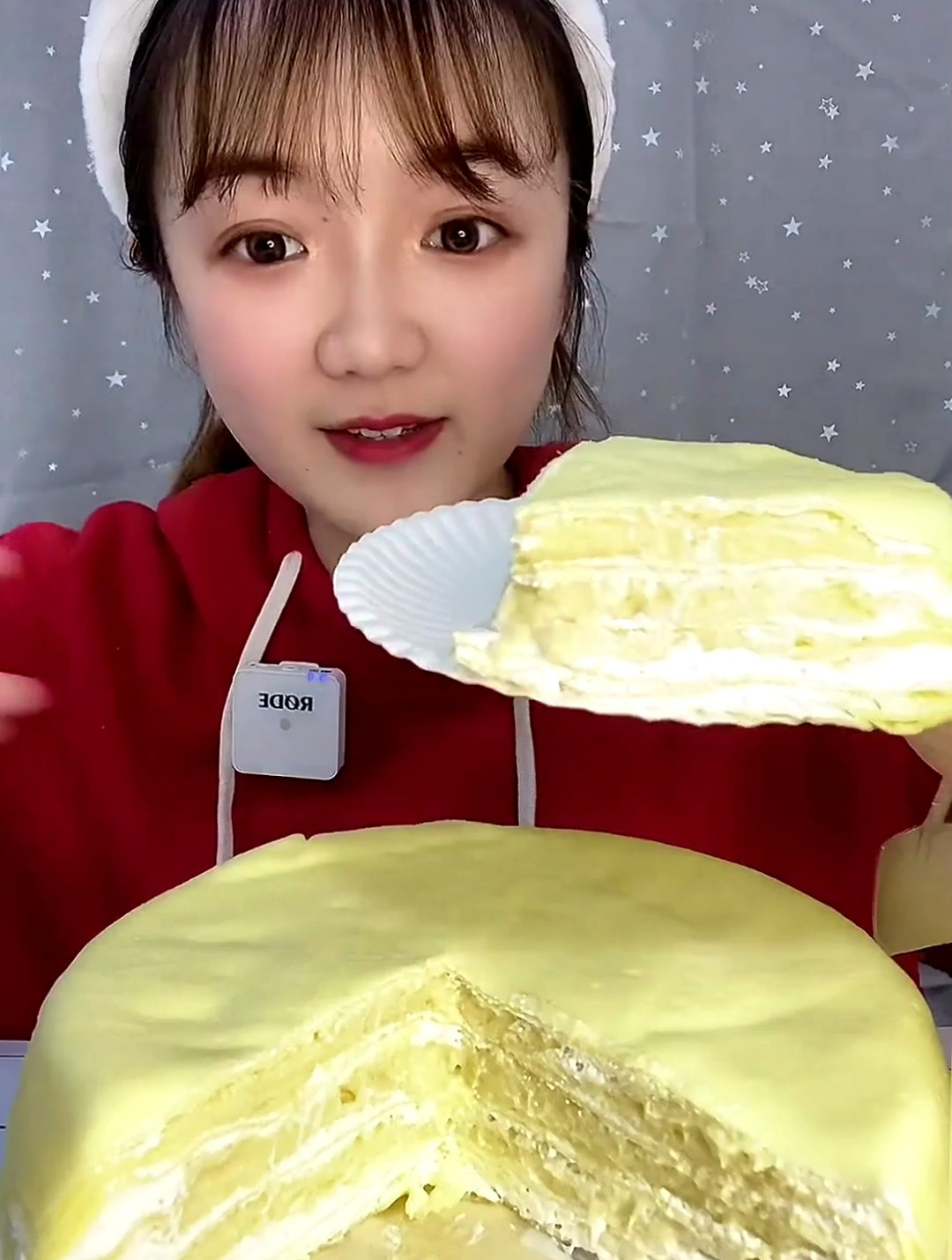 55. 榴莲控报道????榴莲千层蛋糕继续吃起来????果肉多多,爱了爱了
