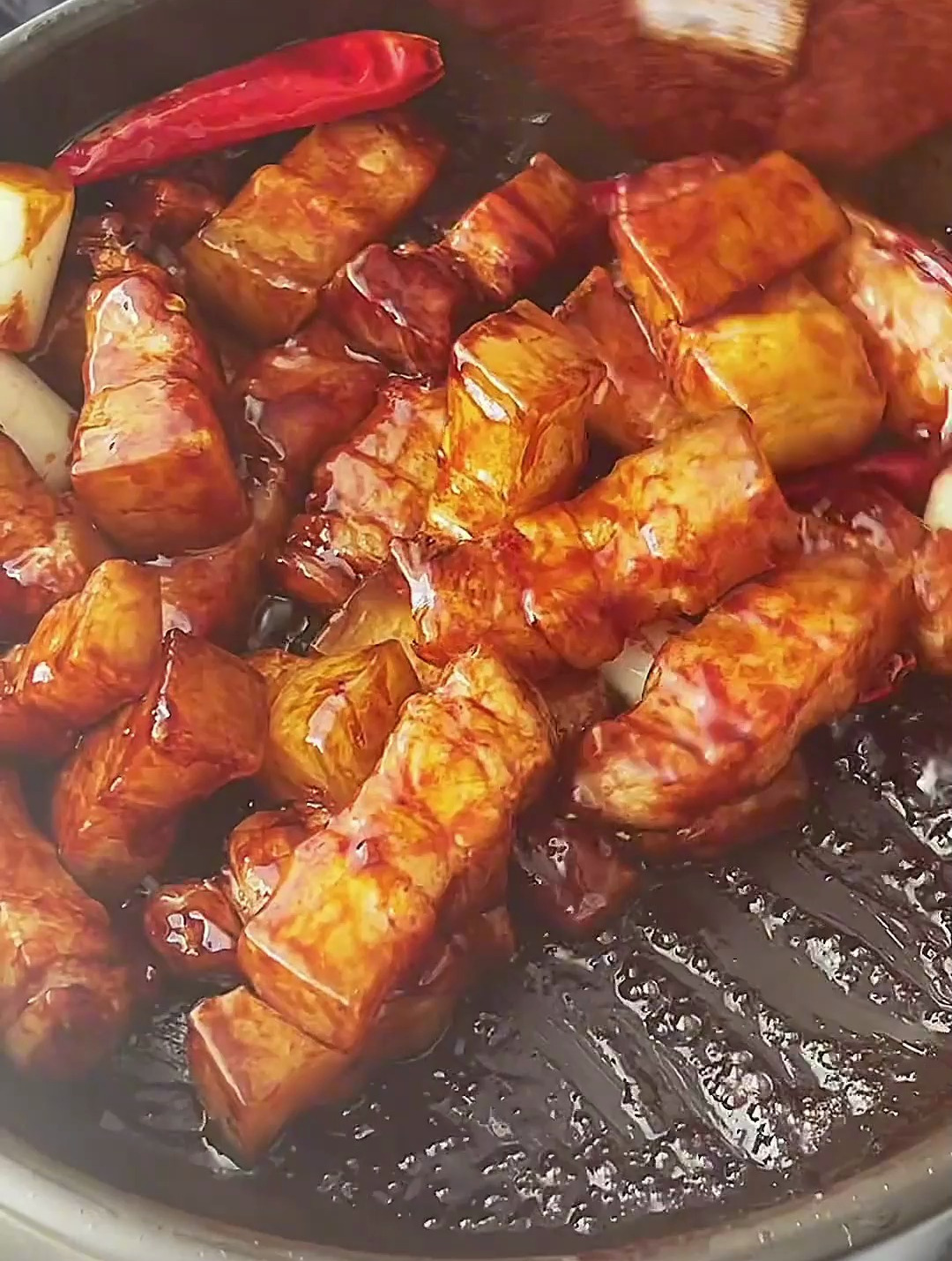 今天来个腐竹红烧肉,好吃又下饭