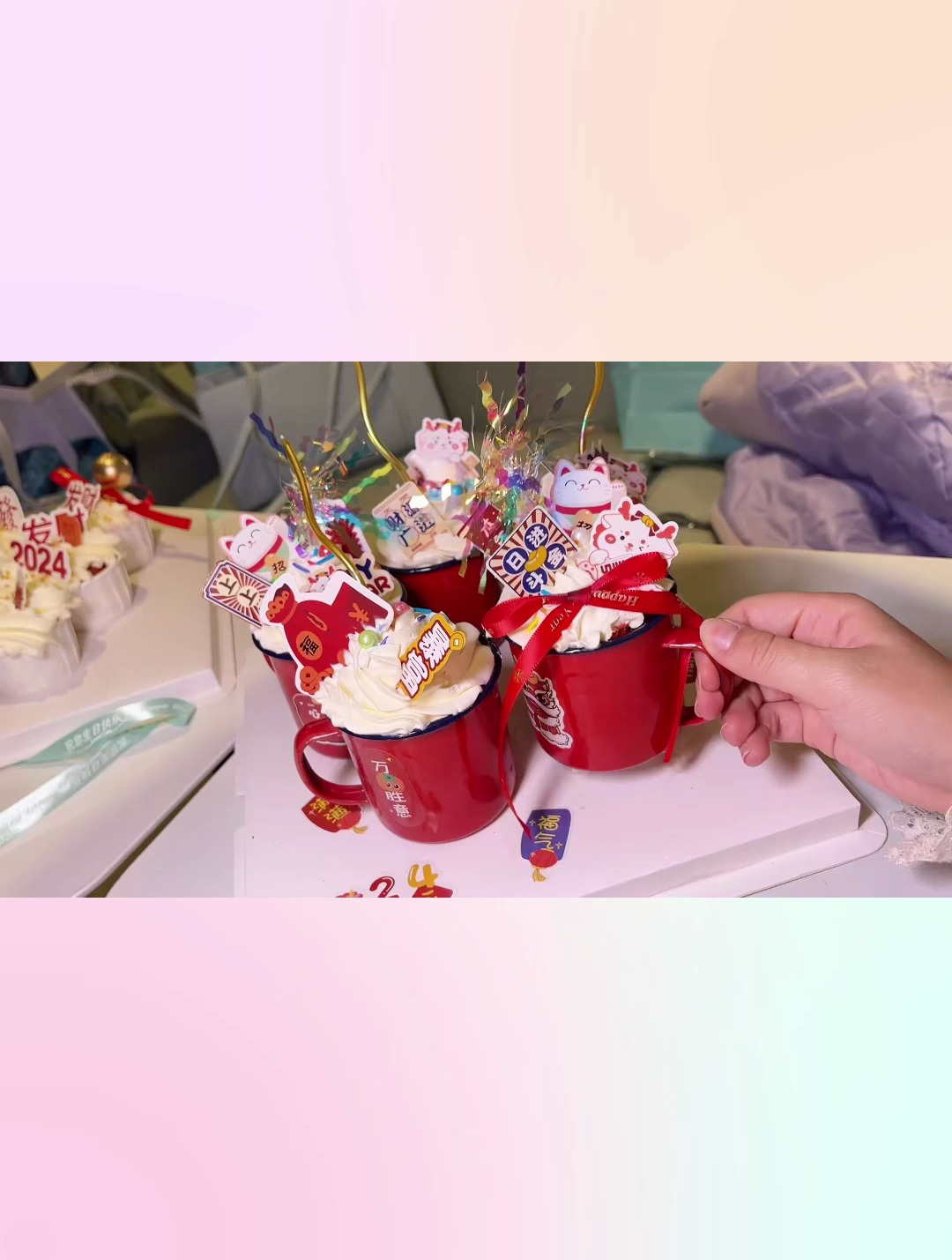 快过年了和姐妹给大家安利两款超喜庆的新年蛋糕