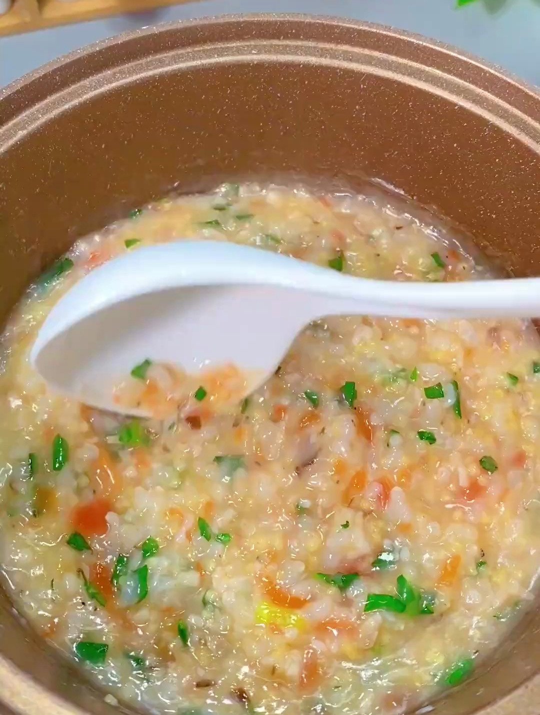 妈妈再忙,也要给孩子做这个,香菇虾皮粥,宝宝个子蹭蹭