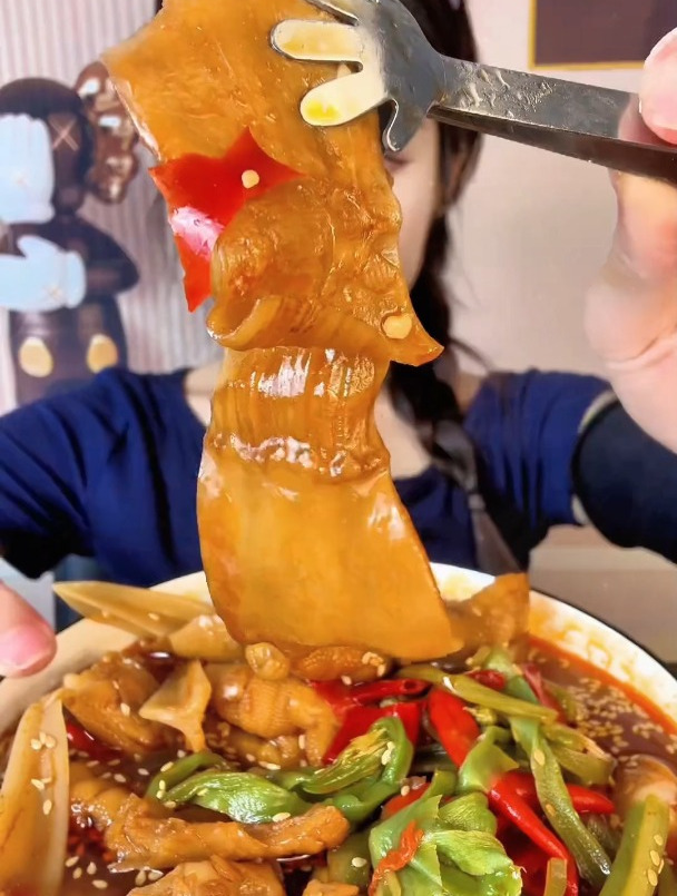 椒香麻辣最喜欢这个鸭板肠了