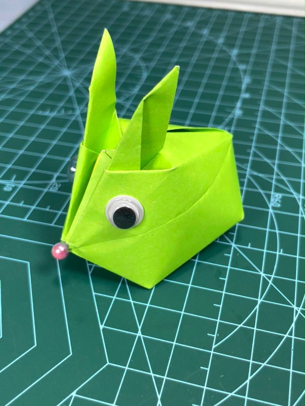 立体小兔子折纸教程,吹一口气就能鼓起来,趣味diy手工制作