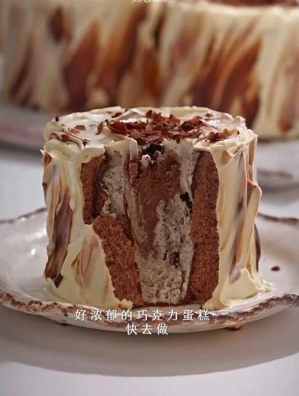 生巧树桩蛋糕,丝滑又浓郁,醇厚不腻~