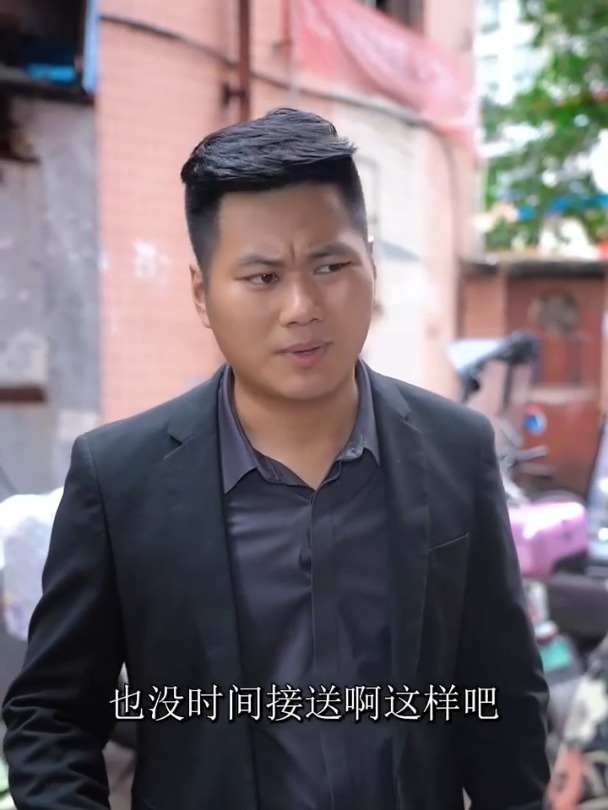 三挡出水,增压花洒让你在淋浴中随意调节,体验非凡。