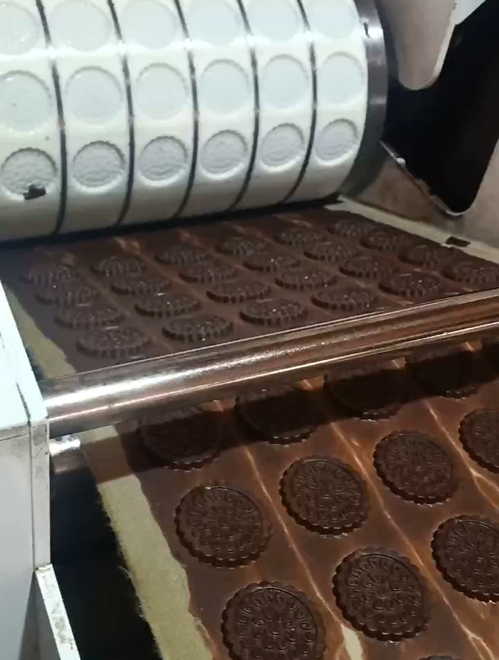 自动摆盘桃酥机做各种花型的饼干都棒棒哒