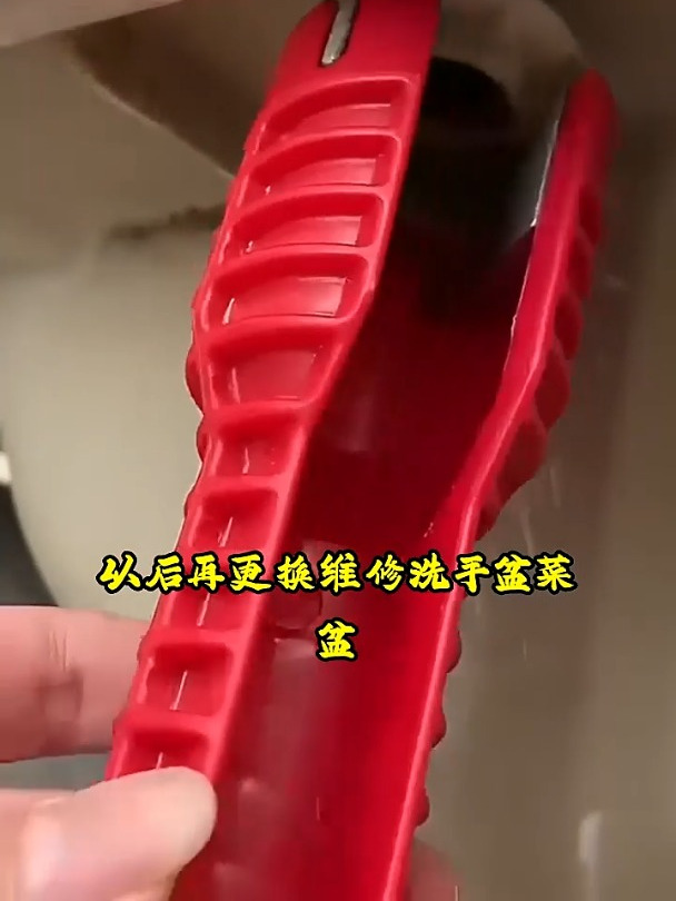 拆卸水龙头从此简单,水槽扳手帮您省时省力