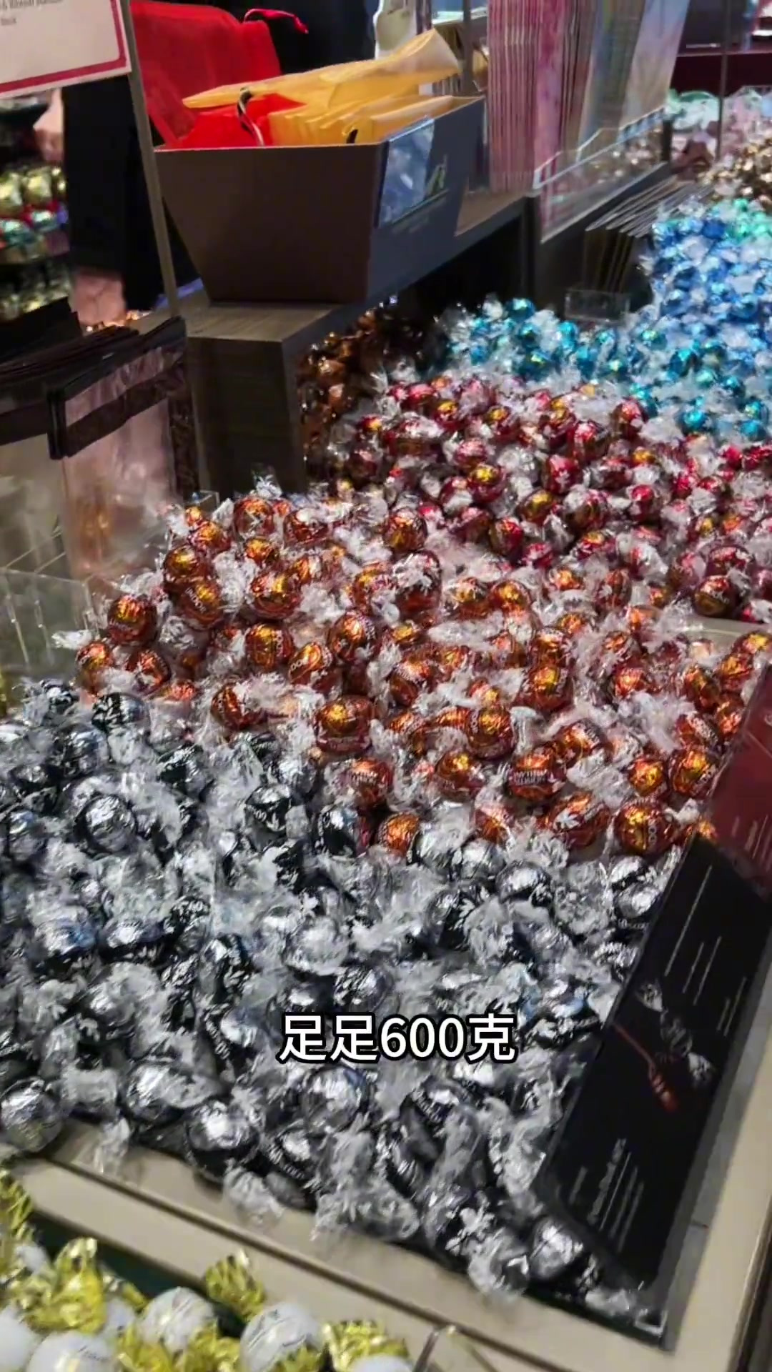 高奢巧克力瑞士莲,百年老品牌 香浓丝滑,一年就吃一季