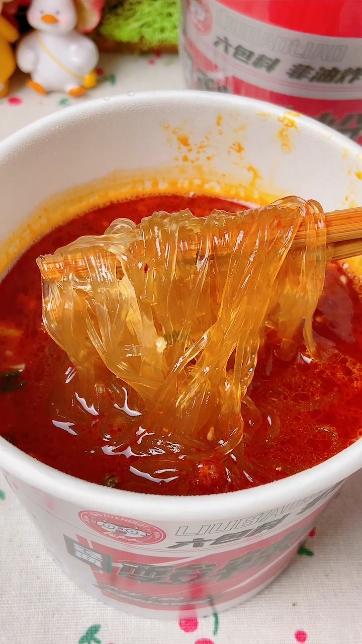 我觉得食族人酸辣粉真的是速食界的天花板
