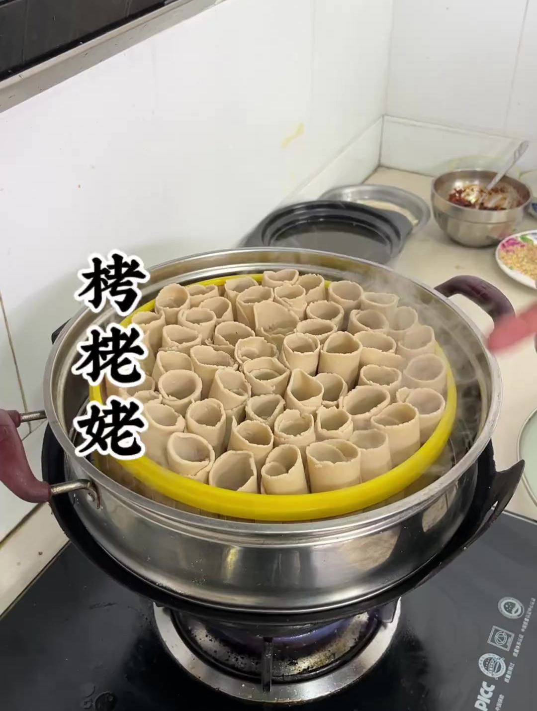 莜面栲栳栳好多人都爱吃,但是做不好,今天咱们用教会大家