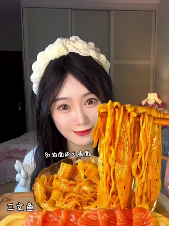 最近get到的新吃法来啦!三文鱼怎么吃都吃不腻呀,QQ弹弹的