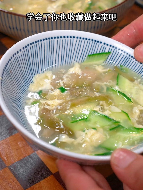 好喝的榨菜黄瓜鸡蛋汤