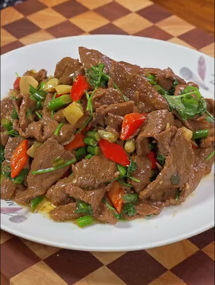 野山椒炒牛肉酸辣开胃 鲜香嫩滑