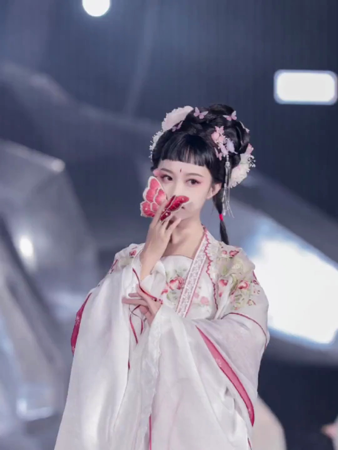 穿汉服的小姐姐更美了