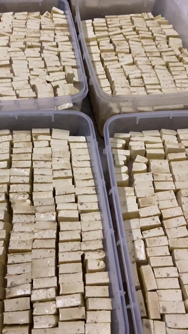 希望病毒快点过去,早点挣Q 云香新派臭豆腐 美食