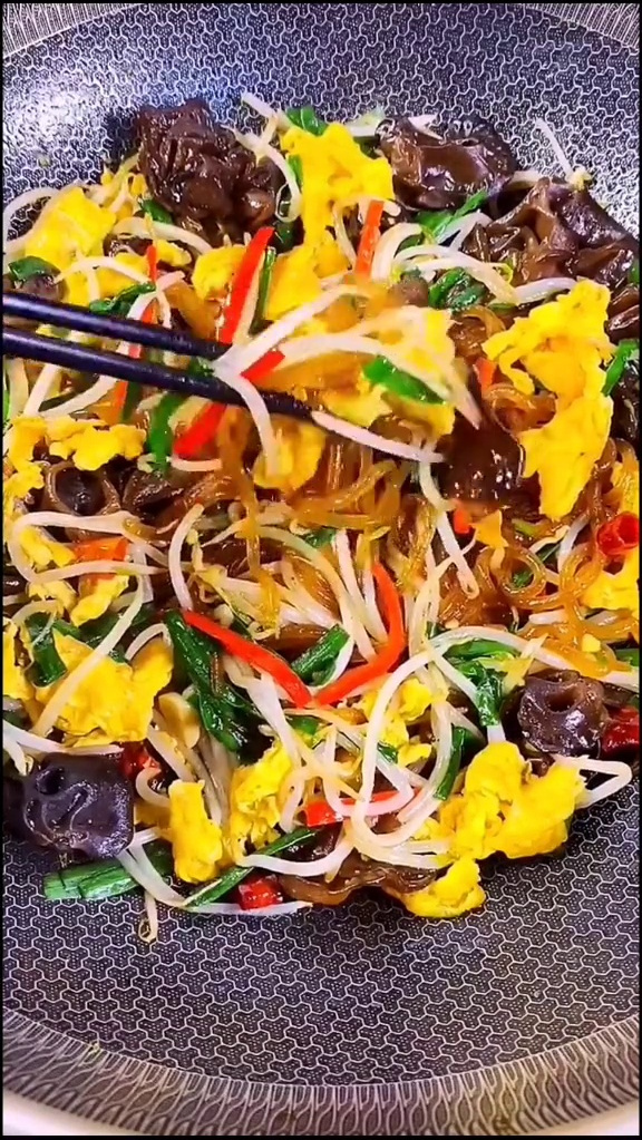 我们东北这个叫炒合菜你们那都叫啥菜呢?