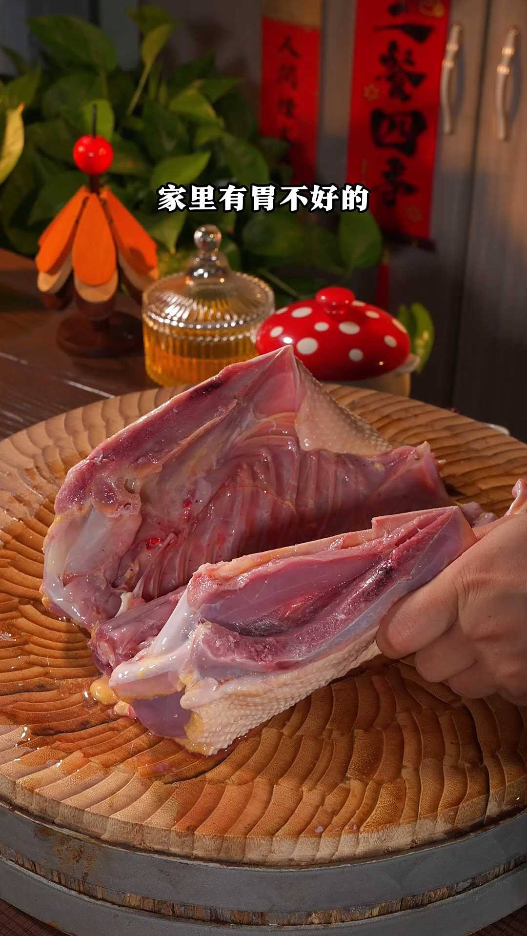 秋冬喝碗菌菇老鸭汤,鲜暖入味舒服