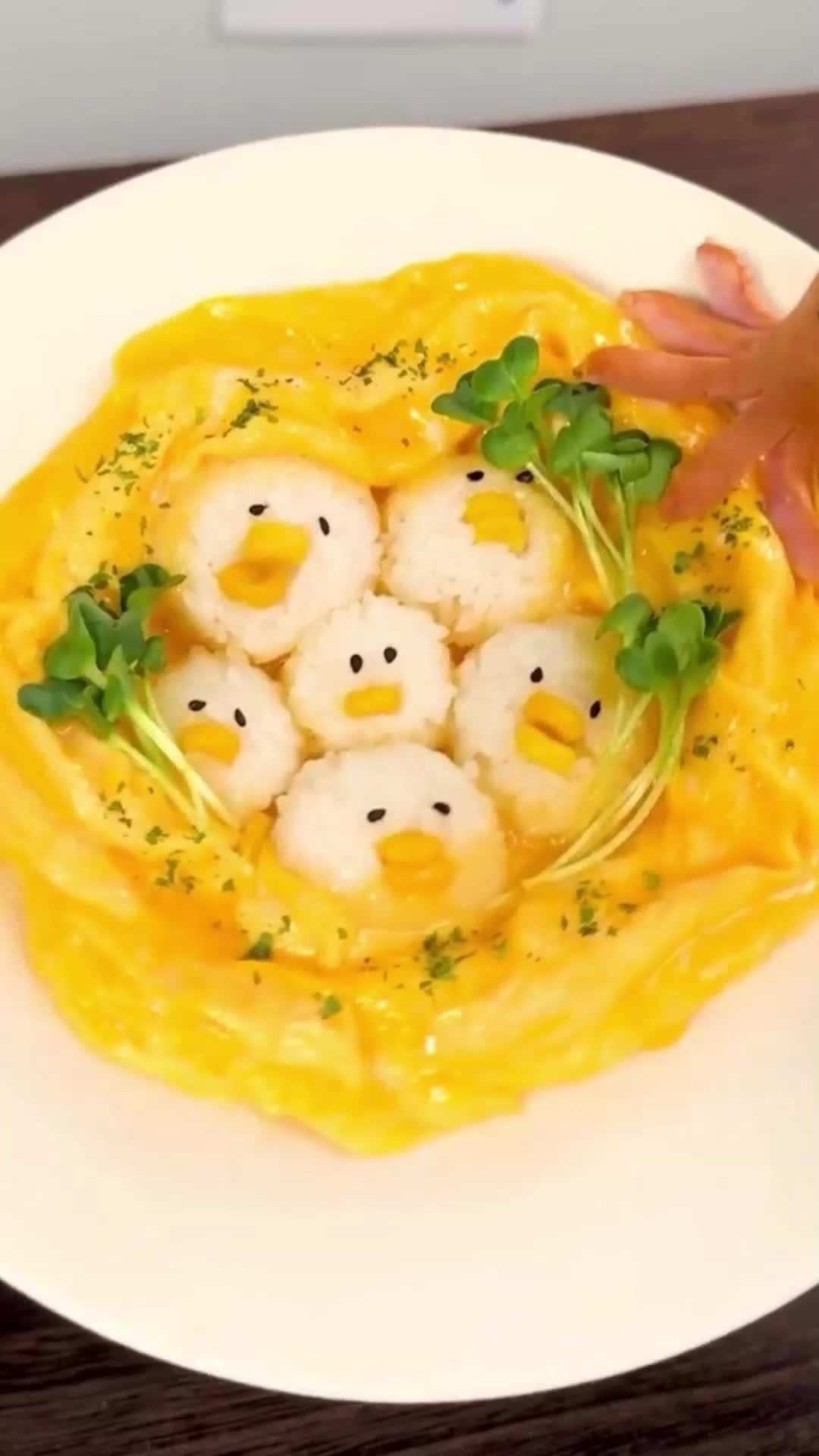 今日份小鸭子蛋包饭