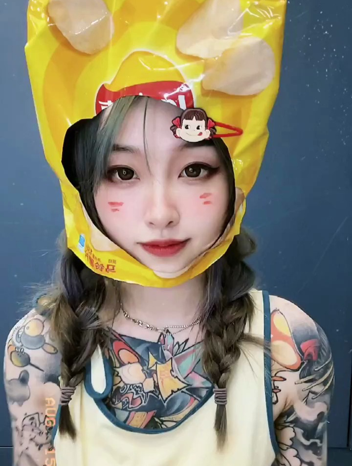 36. 怎么说呢?花里胡哨?可爱搞怪头像