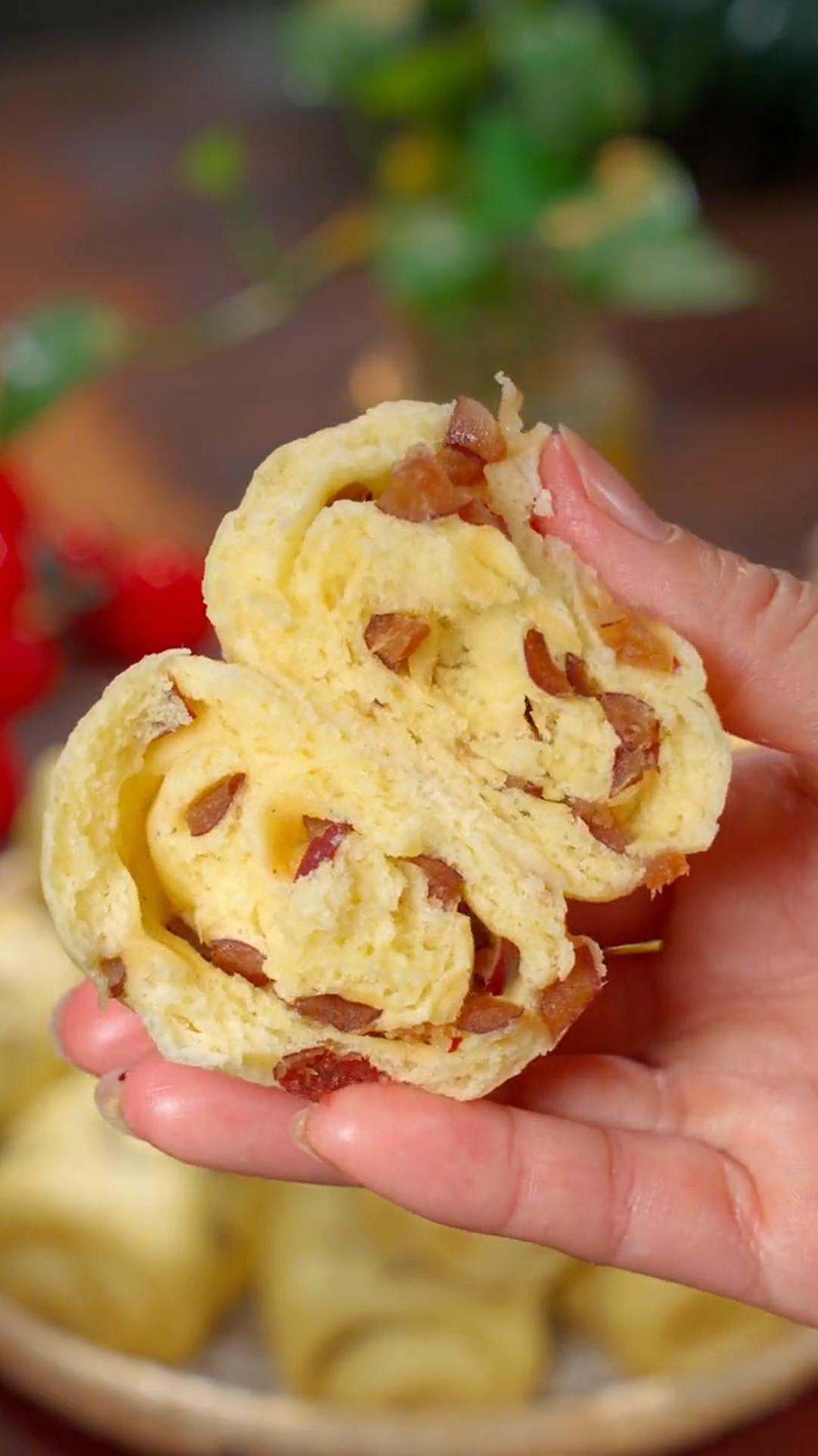 给大家分享玉米面红枣馍的做法,松软又香甜