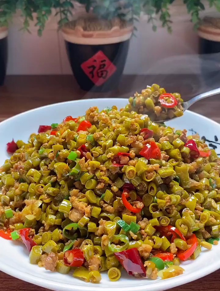 酸豆角炒肉末你知道怎样做更好吃吗?