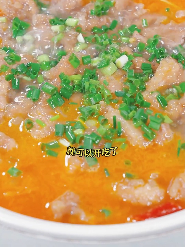 没胃口的时候煮一锅酸萝卜滑肉汤 酸爽开胃的肉片比豆腐还要嫩