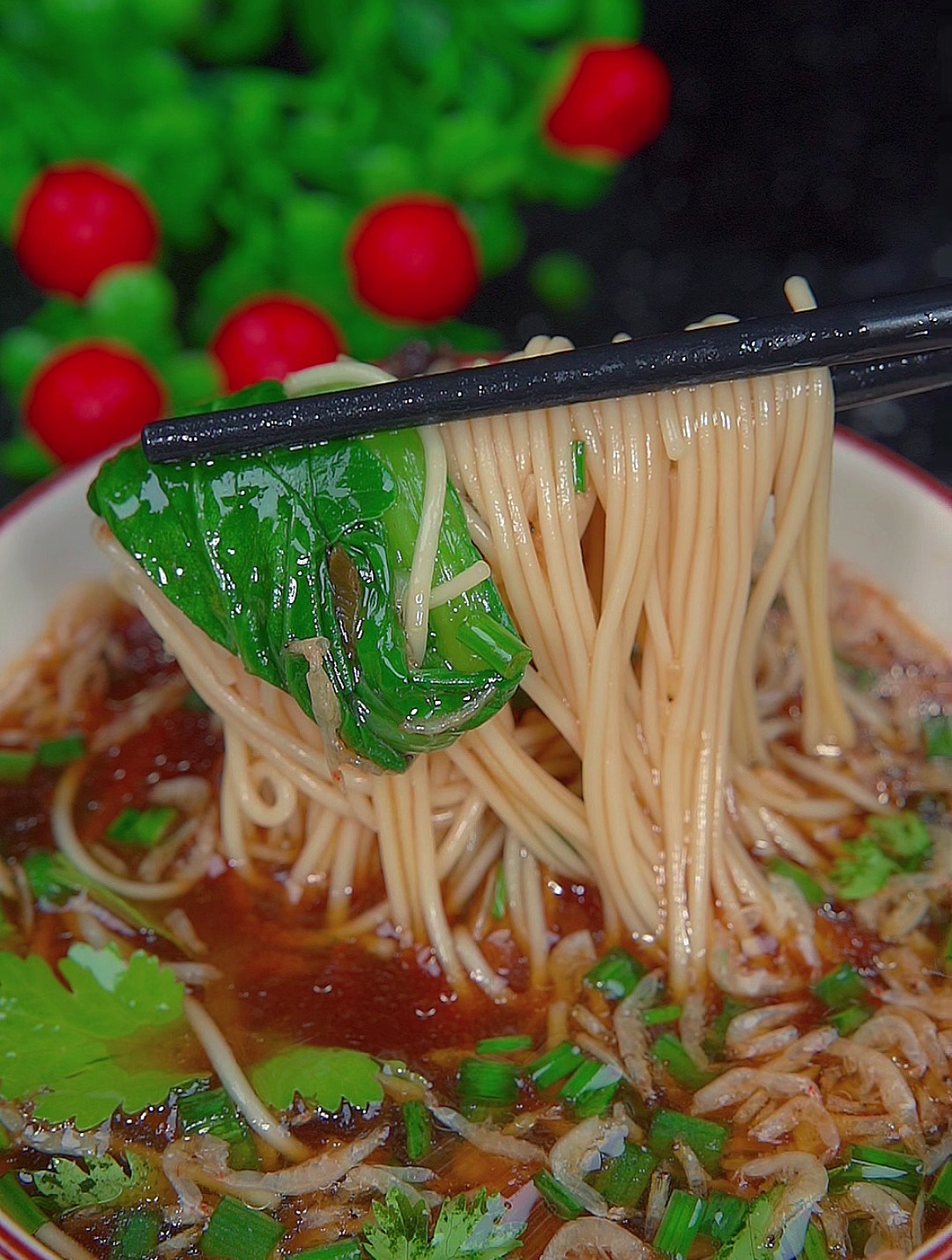 下班五分钟就能搞定的葱油面汤,葱香浓郁做法非常简单