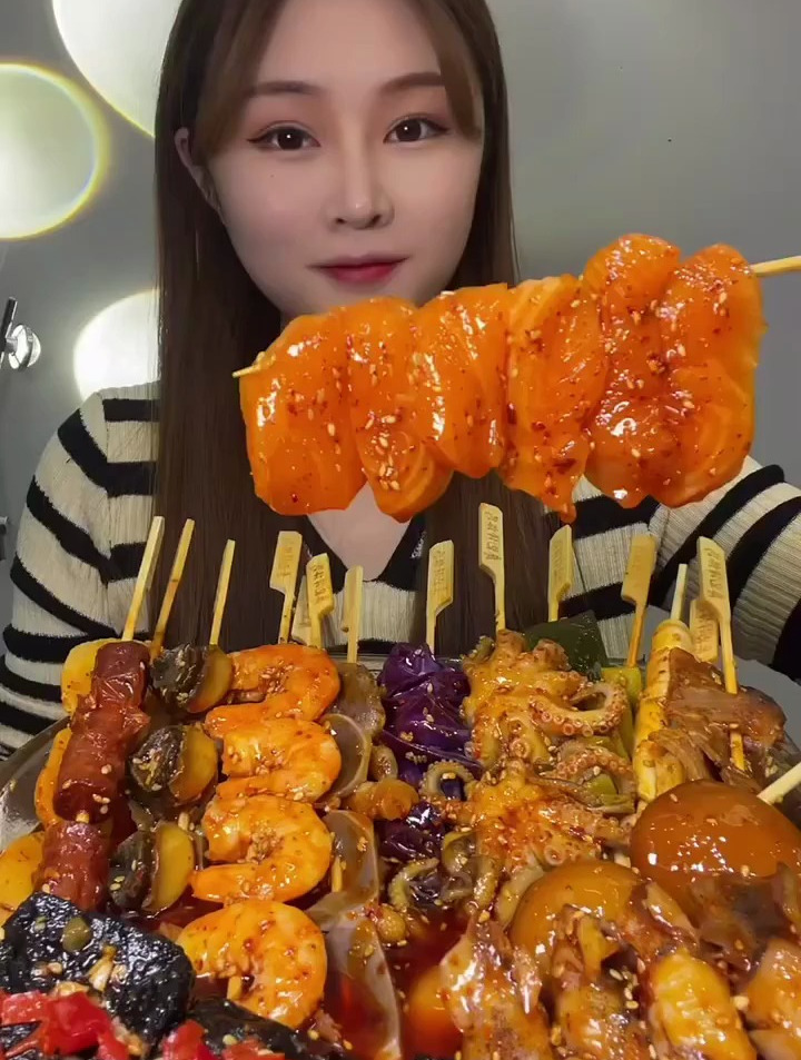 饿了吗?红油钵钵鸡来了♥️♥️太好吃了吧!