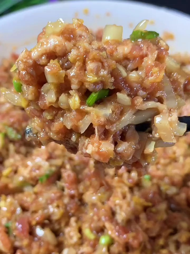 酸菜猪肉馅料的饺子应该怎么做最好吃