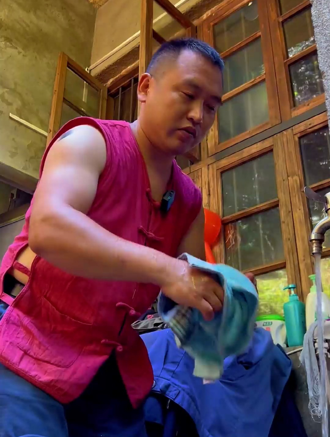 烟笋又嫩又脆炒腊肉,太美味了