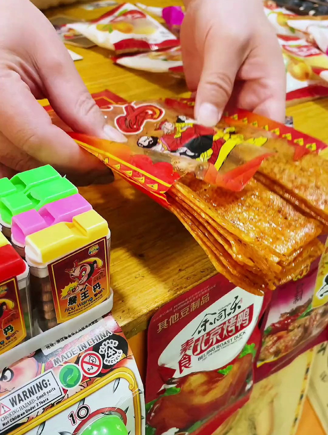 童年的小卖部还记得吗 你们都买过哪些零食