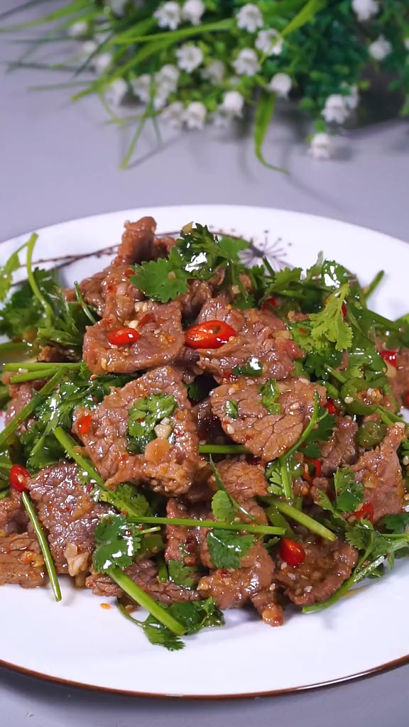香菜拌牛肉家常做法