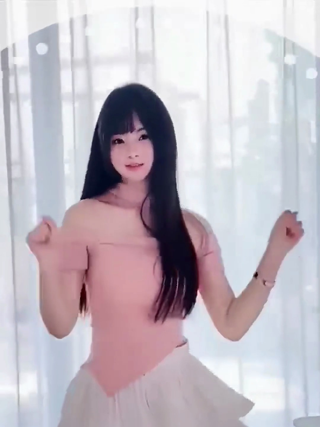 性感丰满迷人气质女人,颜值气质美女完美身材!
