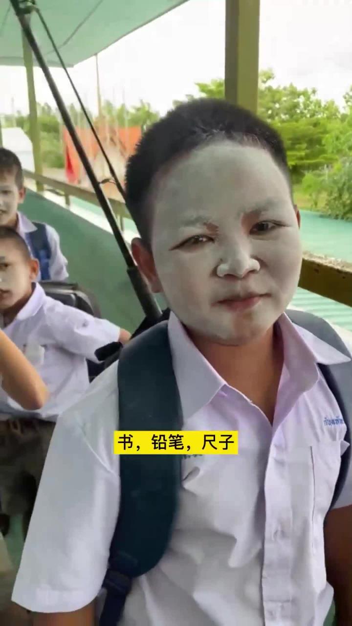 钓鱼要从娃娃抓起,没有点不上鱼的竿,只有不努力的人