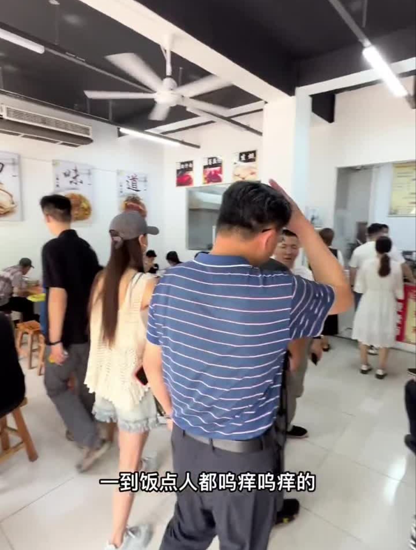 红油凉皮加肉夹馍和夏天太配了