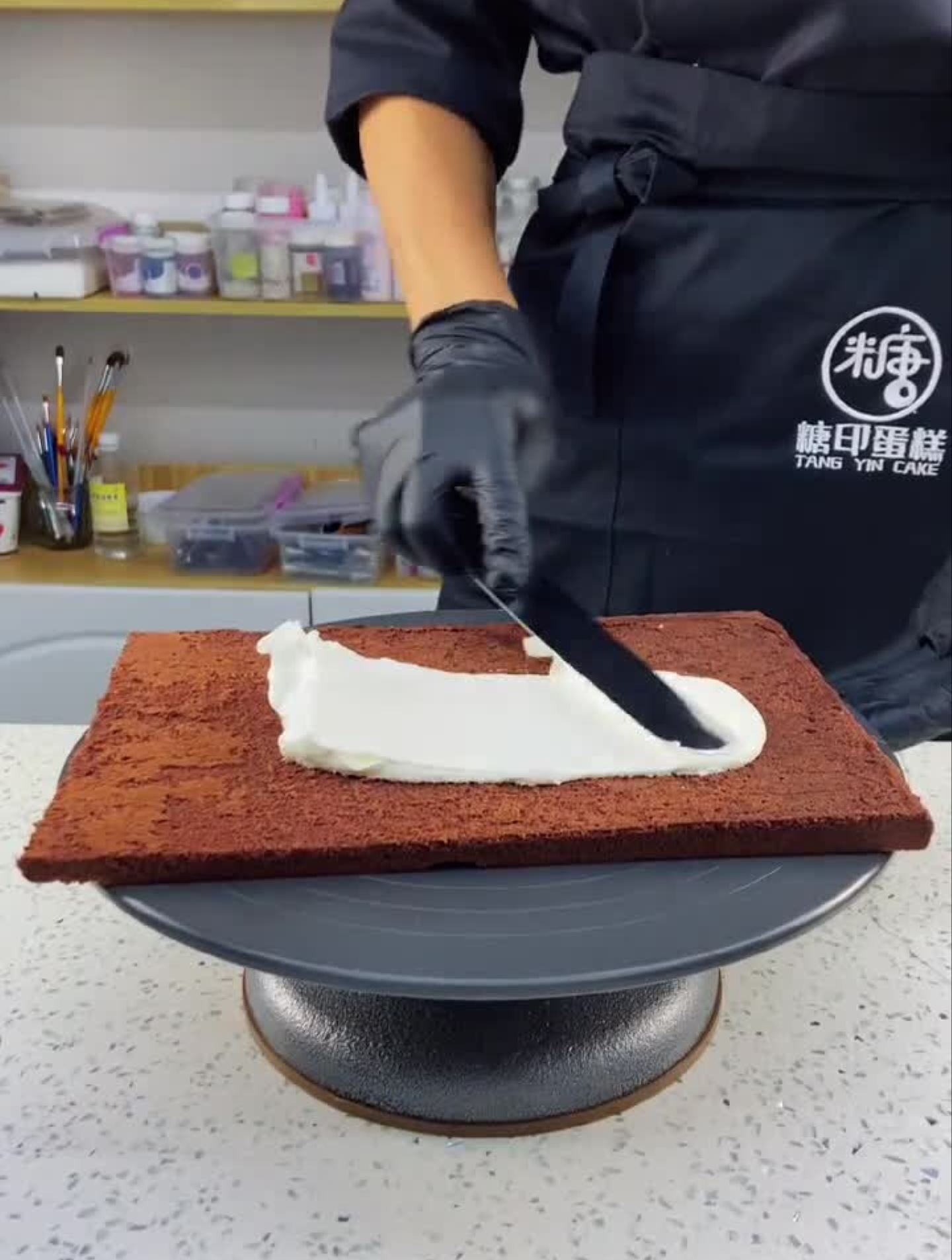 蛋糕培训爱国不仅是一句口号!鸿星尔克用实际行动迈向第一