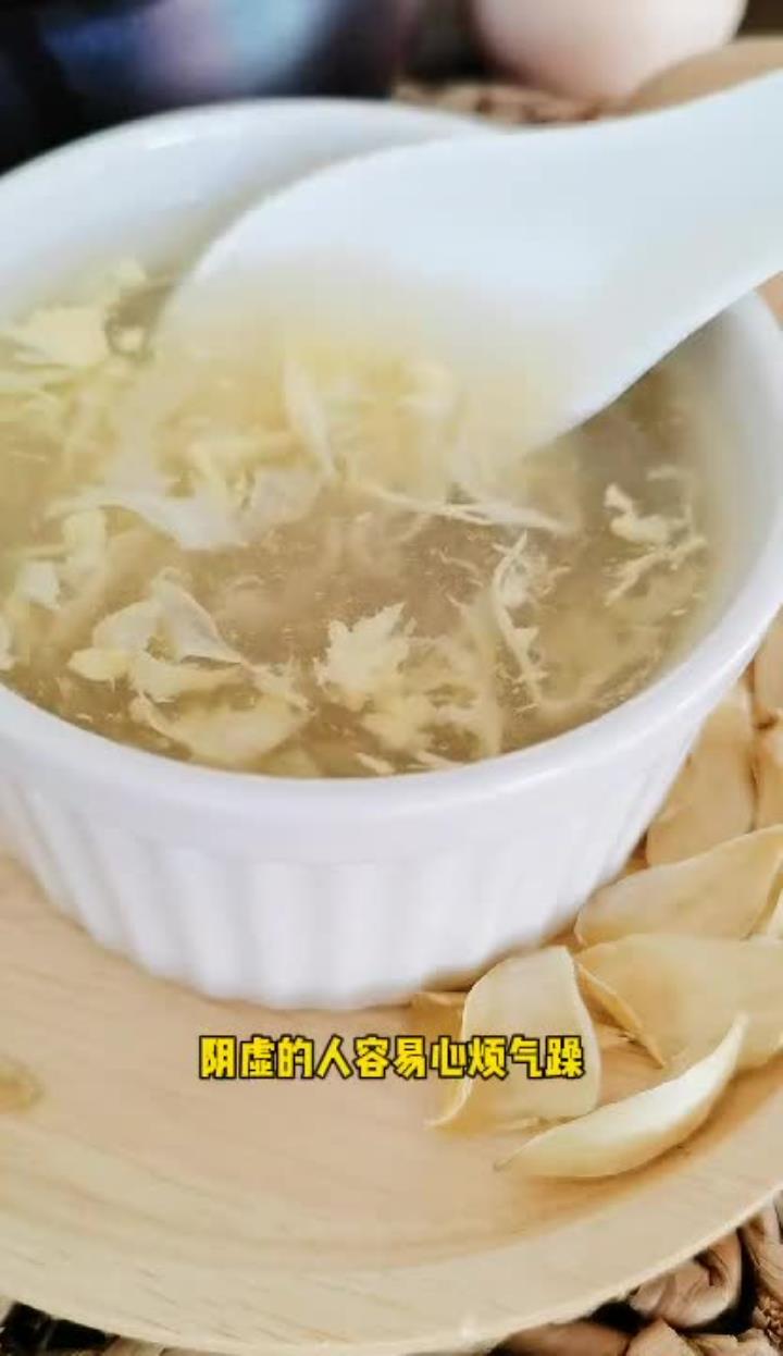 经常莫名烦躁,经常喝百合鸡子汤,你就烦不起来了