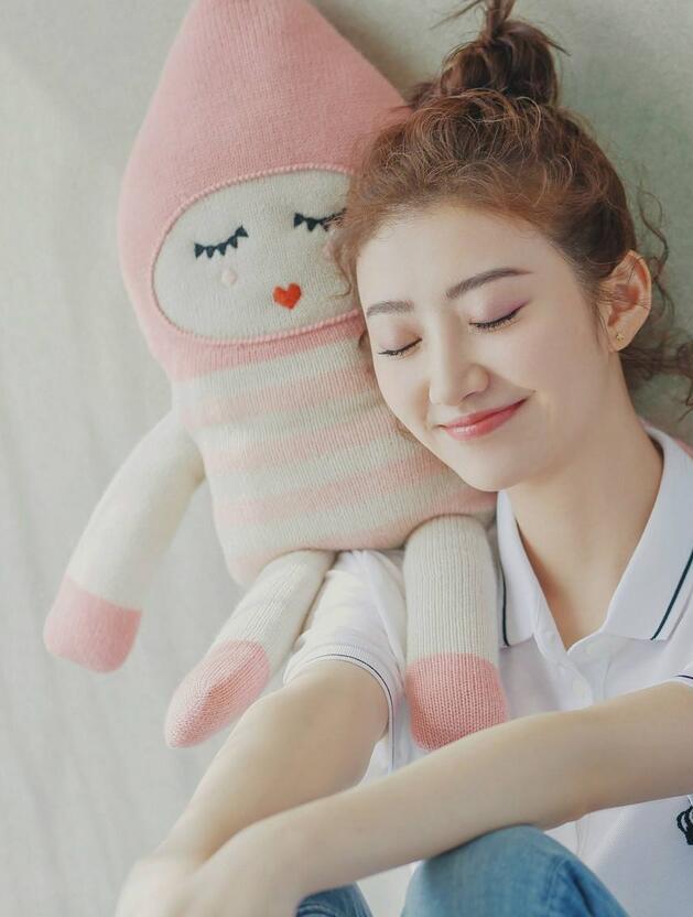 娱乐圈咖位“鄙视链”多现实?文章卑微景甜遭驱赶,徐璐被无视2