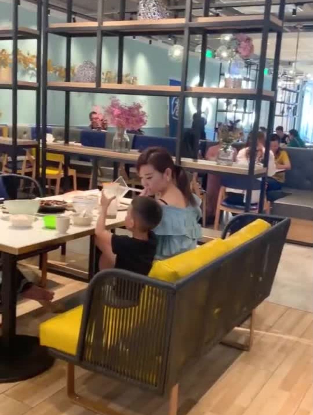 超级红豆沙冰松子鲈鱼三杯鸡菠萝油条虾我的天呐