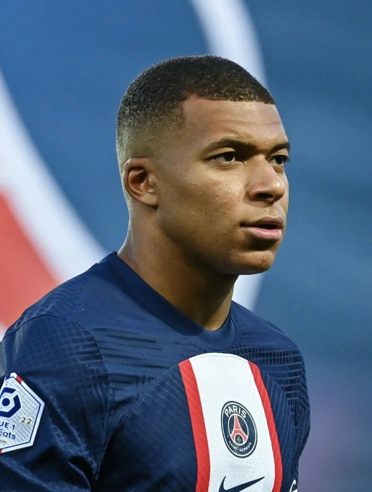 世界上身价最高的足球运动员,法国天才巨星姆巴佩1