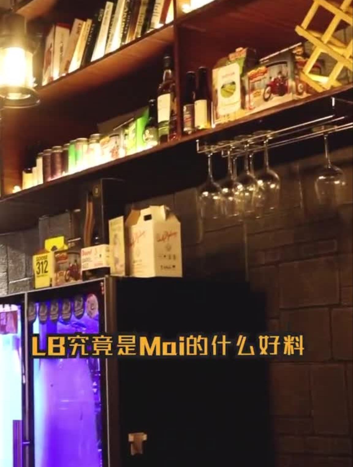 这家店的老板听说很“机车”耶……泉州美食美式汉堡